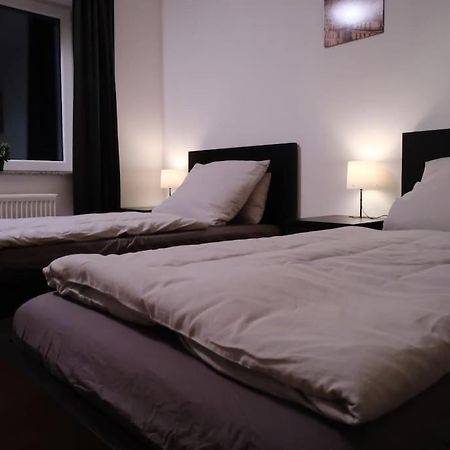 Schoene 4-Bettzimmer Wohnung In Celle Buitenkant foto