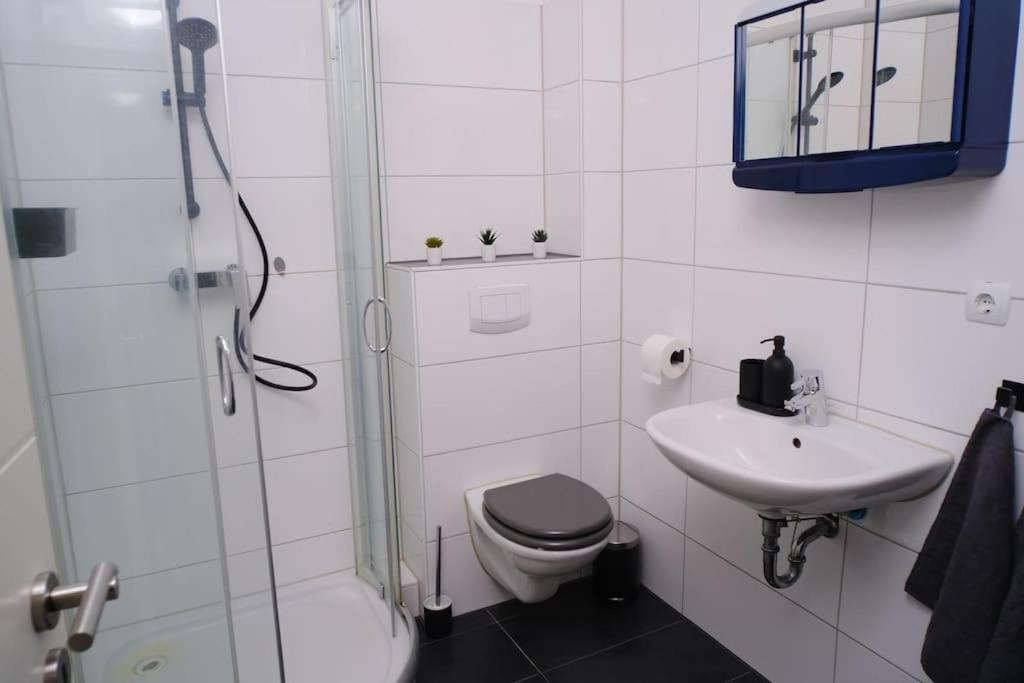 Schoene 4-Bettzimmer Wohnung In Celle Buitenkant foto